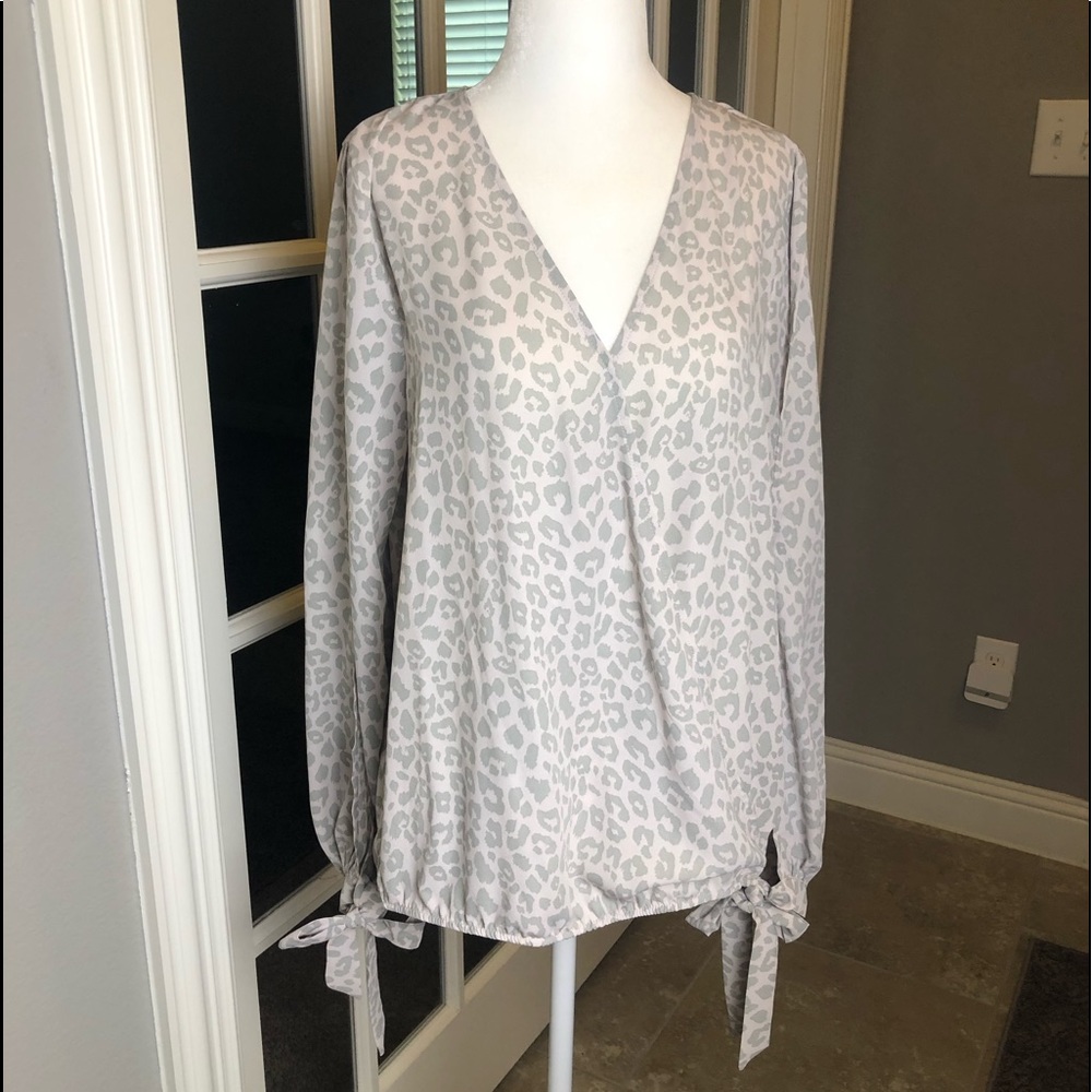 Like New Animal Print Top